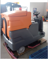 駕駛式洗地機(jī)使用注意事項(xiàng) 駕駛式洗地機(jī)使用注意事項(xiàng)