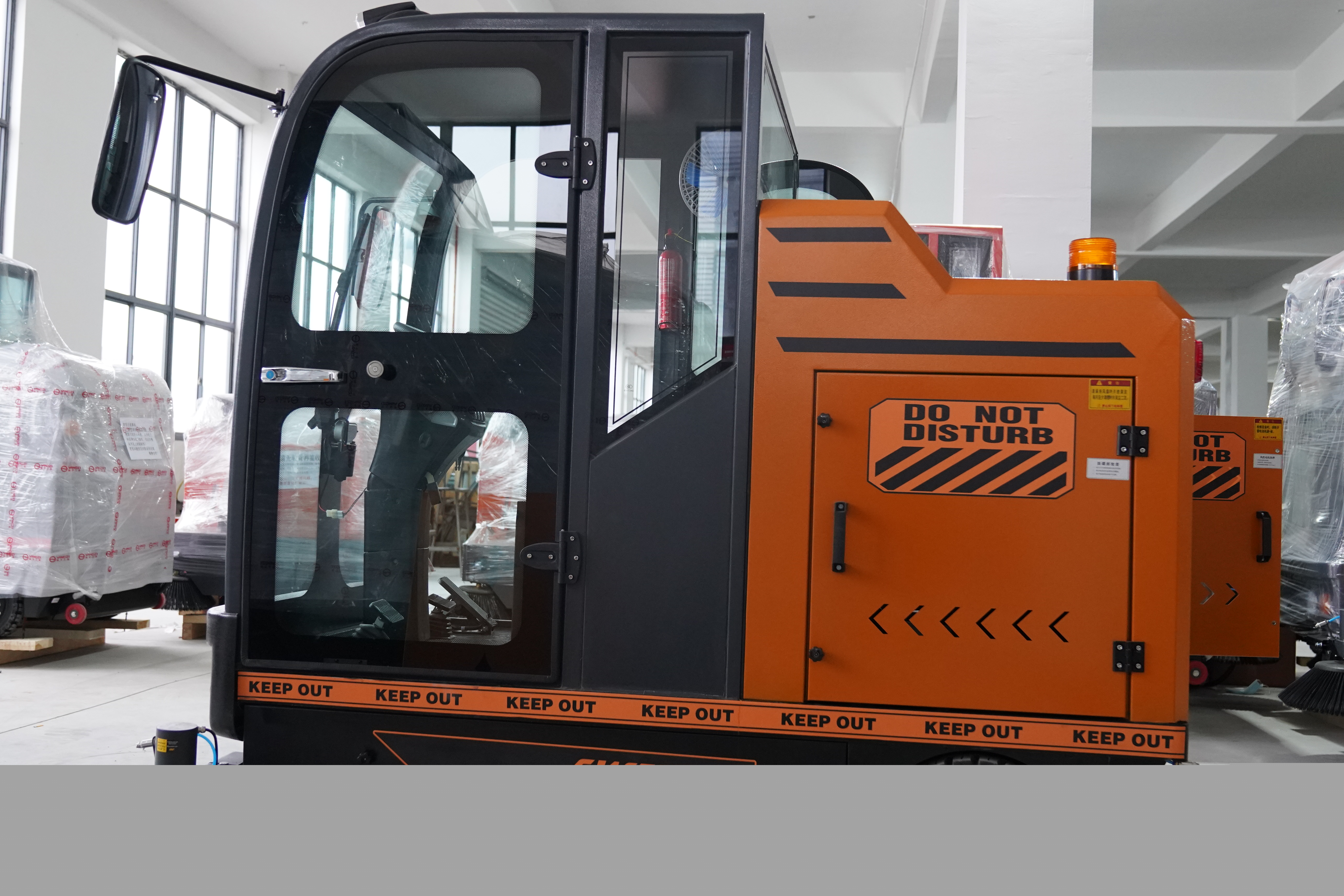 駕駛式掃地機在廠家購買會實惠嘛